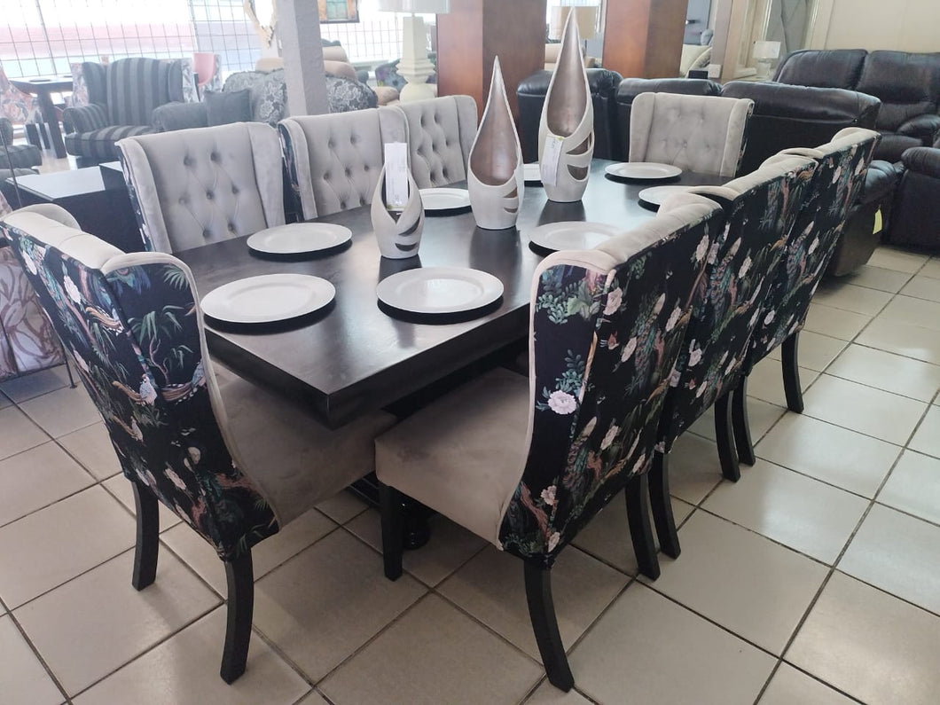Java Table with  8x Clinton Chairs